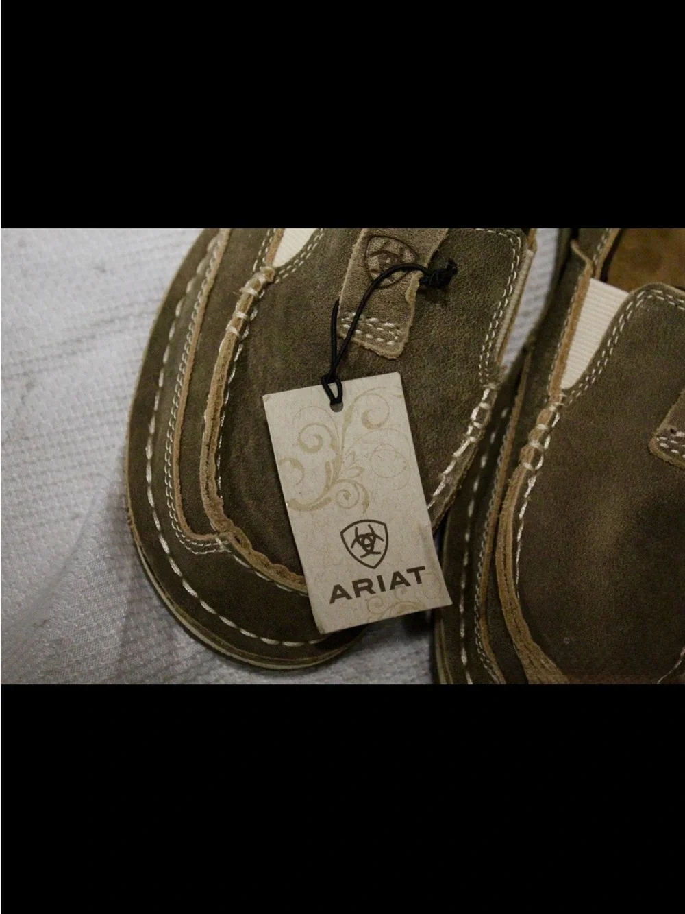 NWT Ariat Cruiser Slip-On Leather Shoes Brown Bomber Size 8